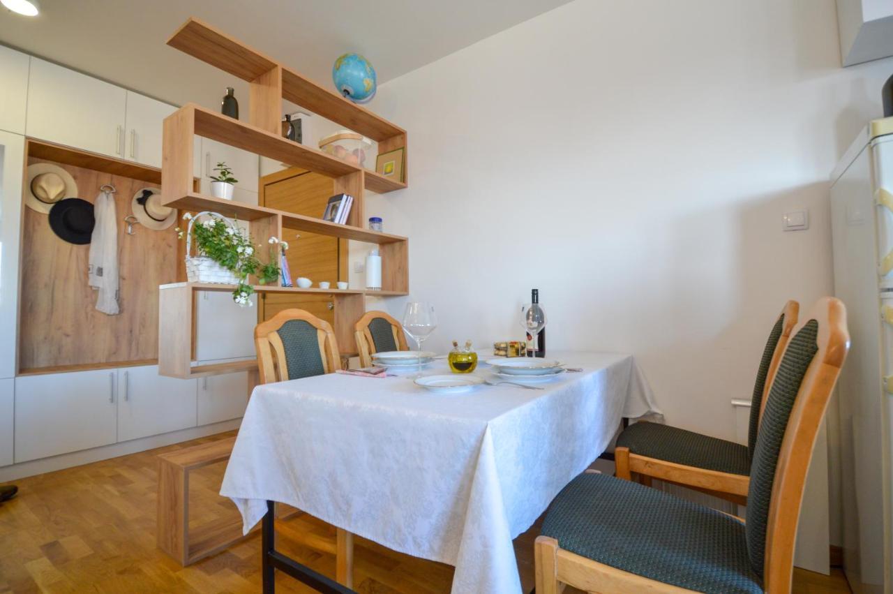 Shine24 - Spacious And Bright Apartment - New Нови-Сад Экстерьер фото