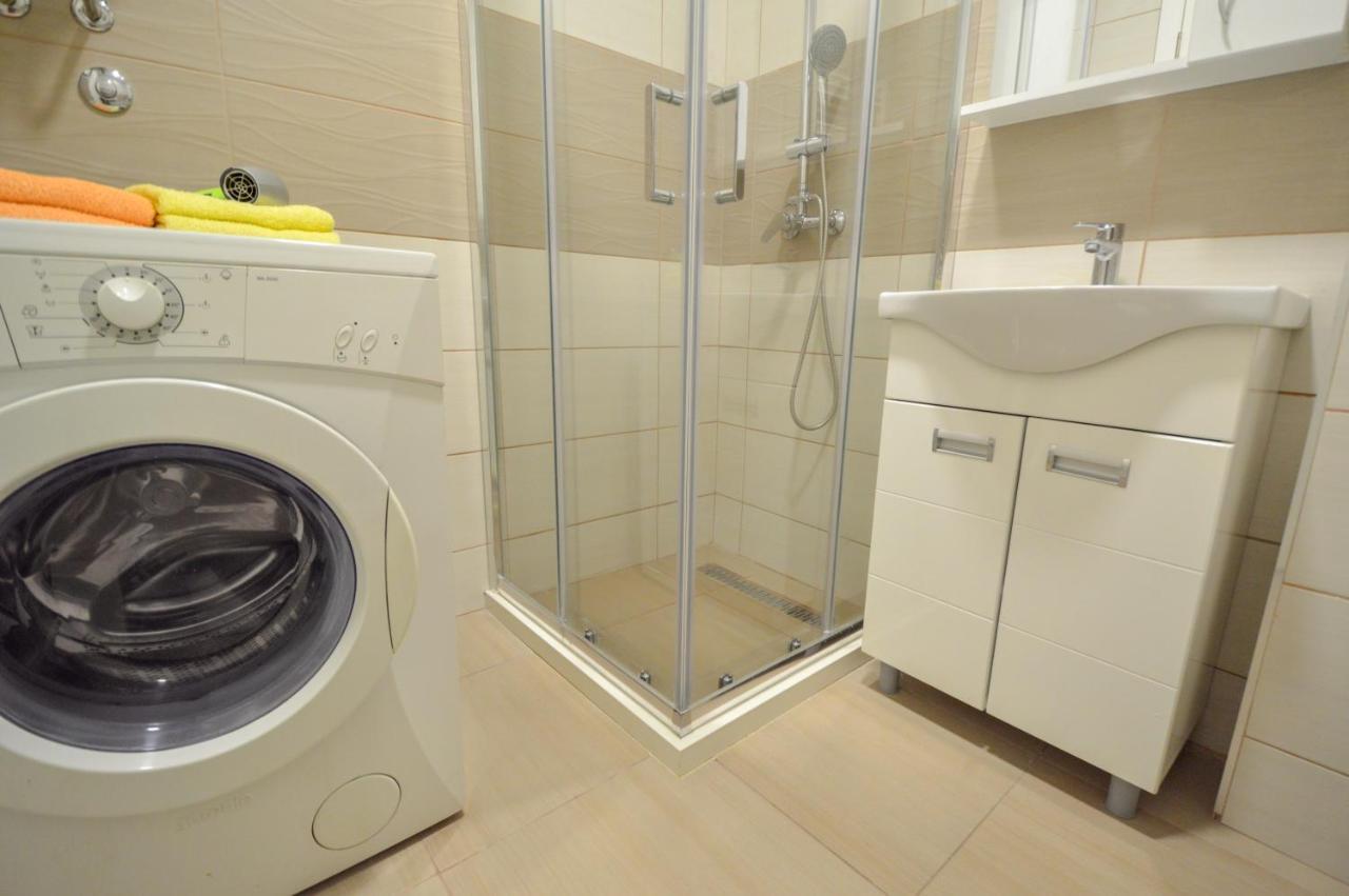 Shine24 - Spacious And Bright Apartment - New Нови-Сад Экстерьер фото